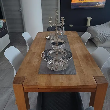 Apartment Leone Di